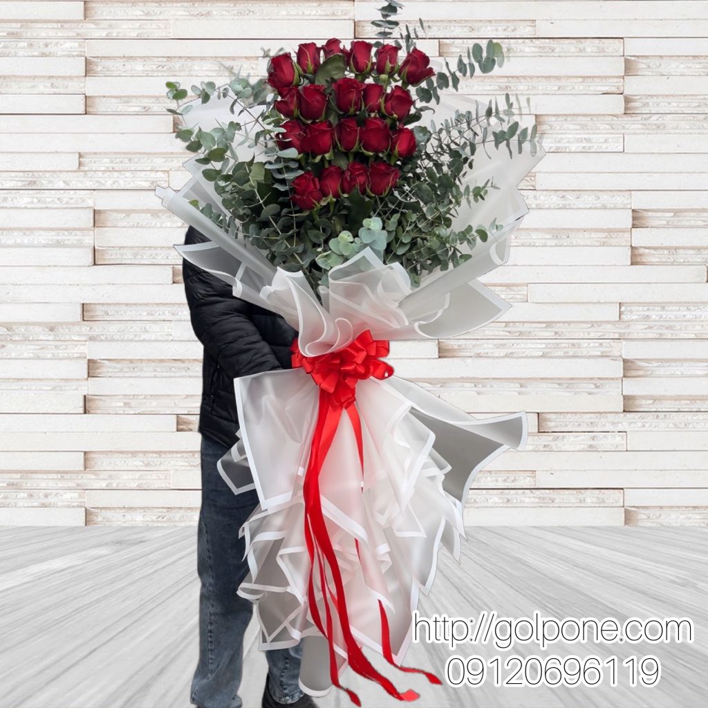 دسته گل بیست شاخه سوپر